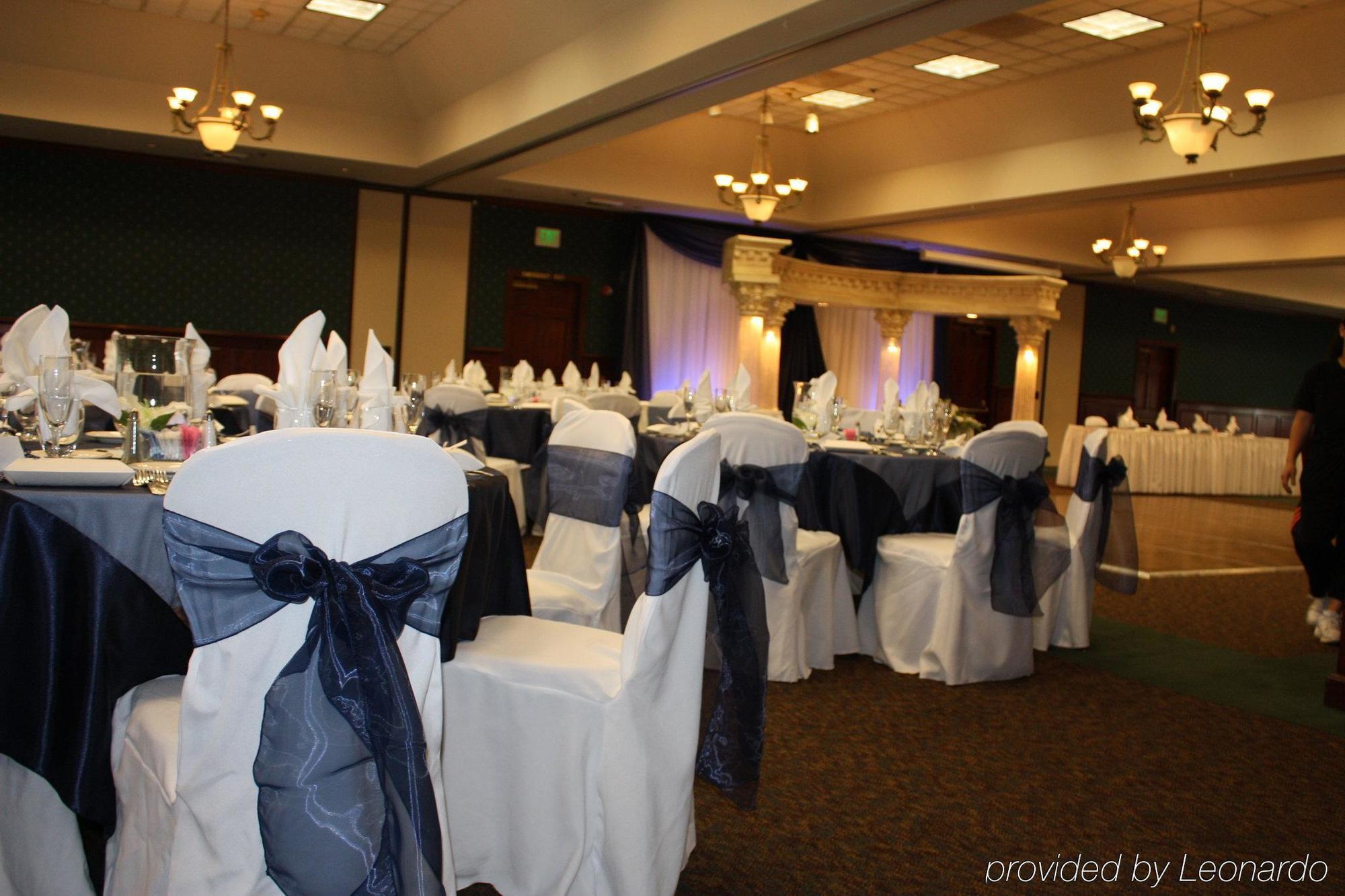 Holiday Inn Selma - Swancourt Kültér fotó