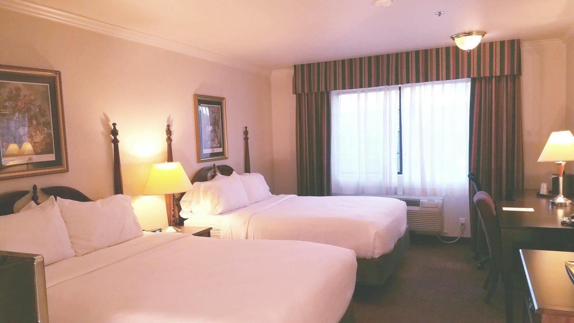Holiday Inn Selma - Swancourt Kültér fotó